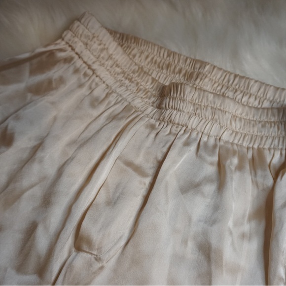 Silk robe with pants set - Picture 10 of 11